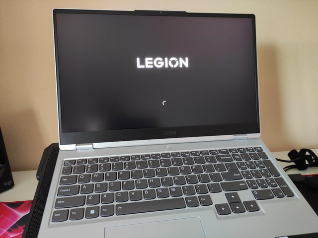 cách cài màn hình laptop win 10 Toàn Diện: Thiết Lập Độ Phân Giải, Màn Hình Phụ và Tối Ưu Hiển Thị Chuyên Nghiệp