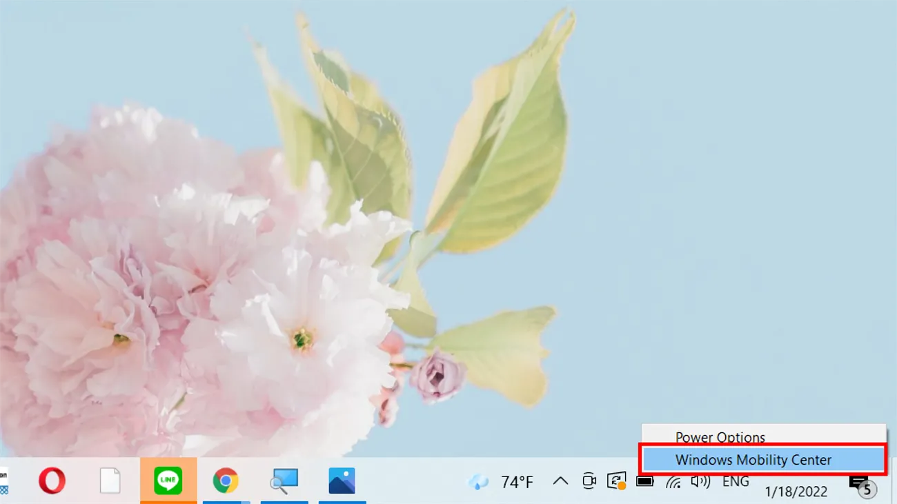 Cửa sổ Windows Mobility Center hiển thị các tùy chọn bật tắt sóng không dây trên máy tính