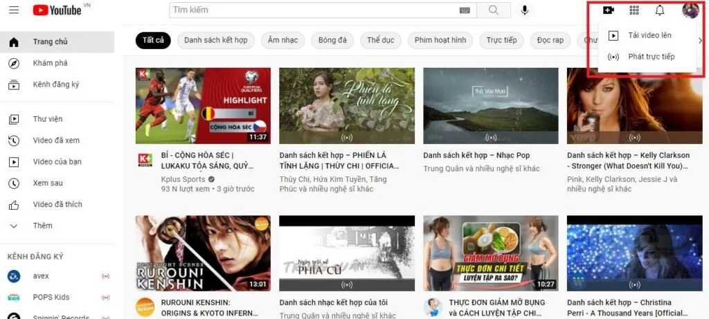 Giao diện YouTube Studio với biểu tượng Phát trực tiếp