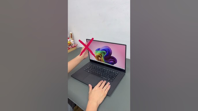 Cách Gập Laptop Đúng Cách Toàn Diện: Bảo Vệ Thiết Bị và Tối Ưu Hiệu Năng