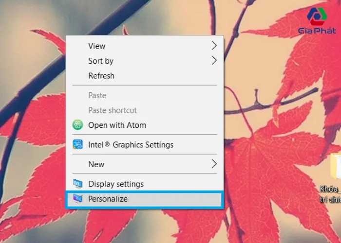Giao diện menu chuột phải trên desktop với tùy chọn Personalize để thay đổi hình nền trên laptop