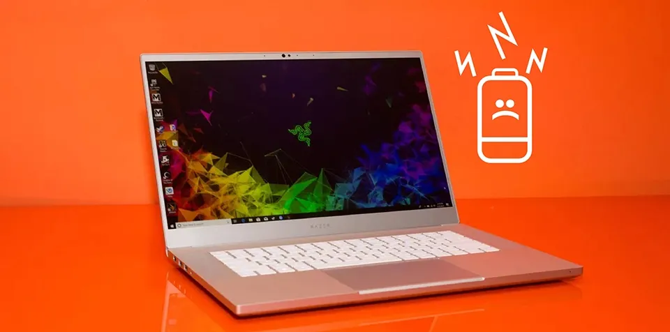 Kiểm tra biểu tượng pin trên laptop để xác định mức độ chai