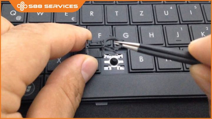 cách sửa chữa bàn phím laptop: Hướng dẫn chi tiết khắc phục lỗi phần cứng và phần mềm